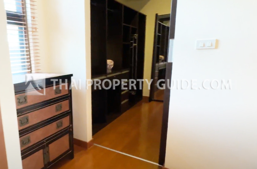 Apartment in Phaholyothin 